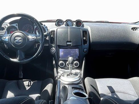 Used 2014 Nissan 370Z Coupe image 13
