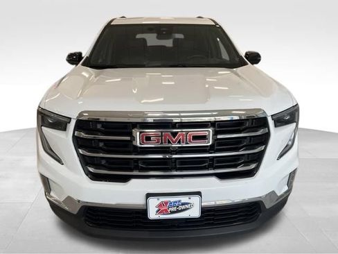 Used 2024 GMC Acadia Elevation AWD/4WD image 3