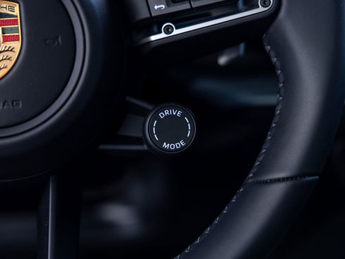 New 2026 Porsche Cayenne image 52