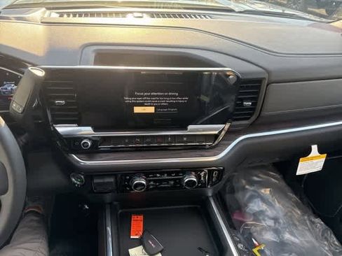 New 2026 GMC Sierra 2500 SLT w/ SLT Convenience Package image 21