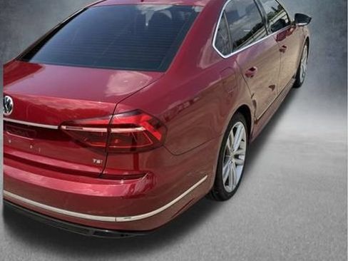 Used 2017 Volkswagen Passat 1.8T R-Line FWD image 25
