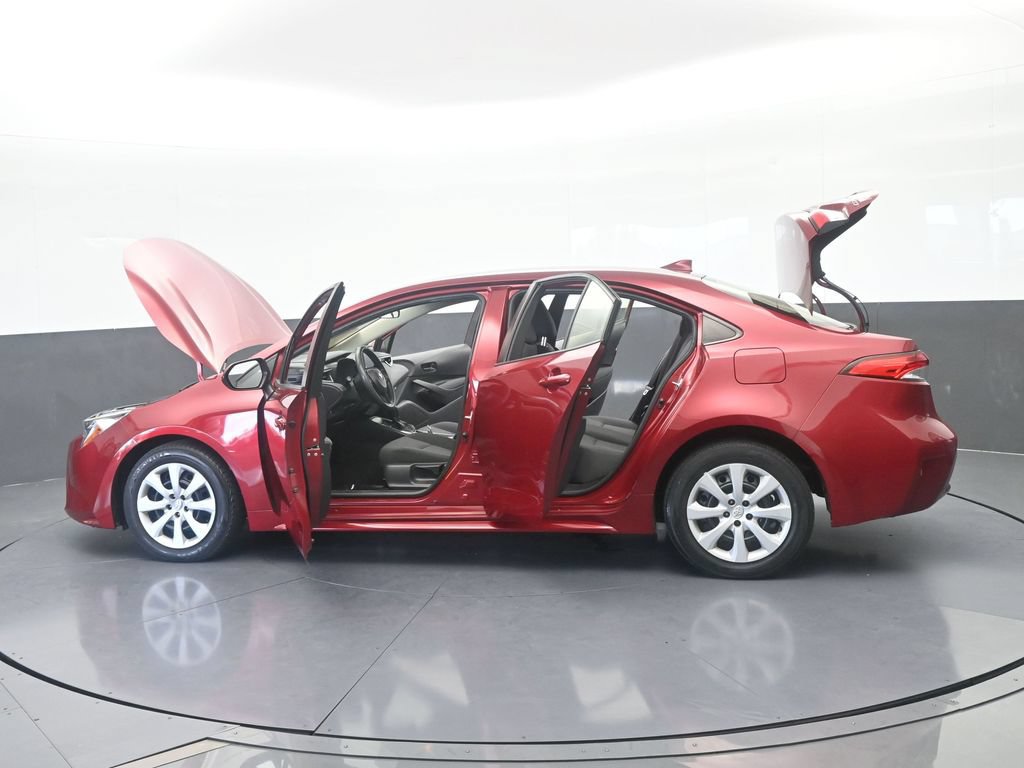 Used 2022 Toyota Corolla LE FWD image 66