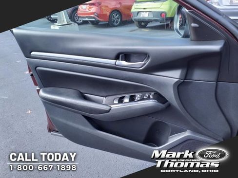 Used 2023 Nissan Altima 2.5 SV image 11