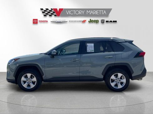 Used 2021 Toyota RAV4 XLE w/ Convenience Package AWD/4WD image 2