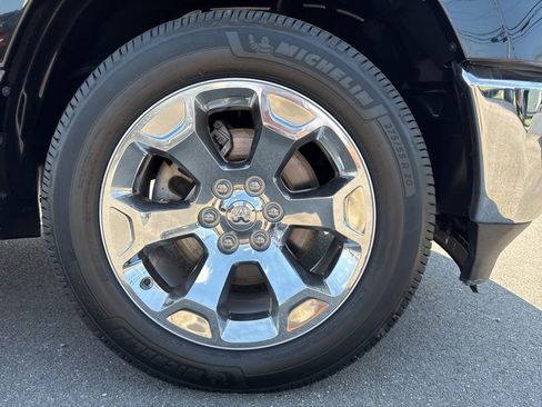 Used 2019 RAM 1500 Big Horn AWD/4WD image 11
