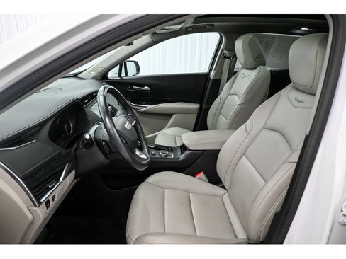Certified 2023 Cadillac XT4 Premium Luxury w/ Cold Weather Package FWD image 12