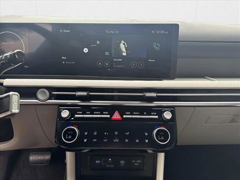 New 2025 Hyundai Tucson Limited image 14