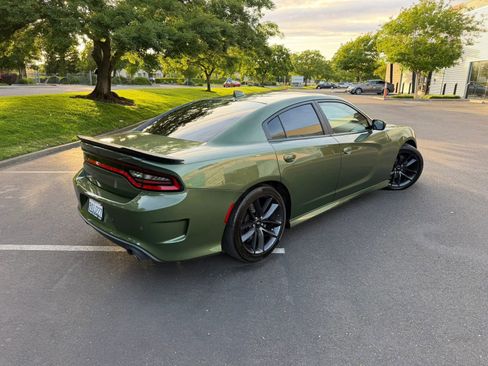 Used 2019 Dodge Charger R/T w/ Plus Group RWD image 7