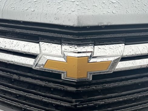 Used 2024 Chevrolet Equinox LT w/ LPO, Floor Liner Package image 10