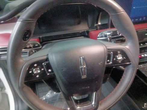 Used 2024 Lincoln Corsair Reserve w/ Jet Appearance Package image 15