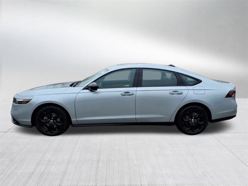 Certified 2025 Honda Accord SE image 7