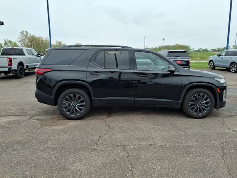 Used 2023 Chevrolet Traverse RS w/ LPO, Floor Liner Package AWD/4WD image 7