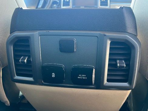Used 2021 Ford F250 XLT w/ XLT Premium Package image 32