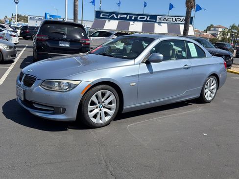 Used 2011 BMW 328i Convertible RWD image 4