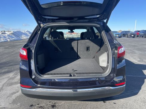 Used 2020 Chevrolet Equinox LT image 22