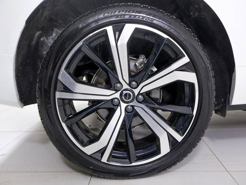 Used 2025 Volvo XC60 B5 Ultra w/ Protection Package Premier image 30