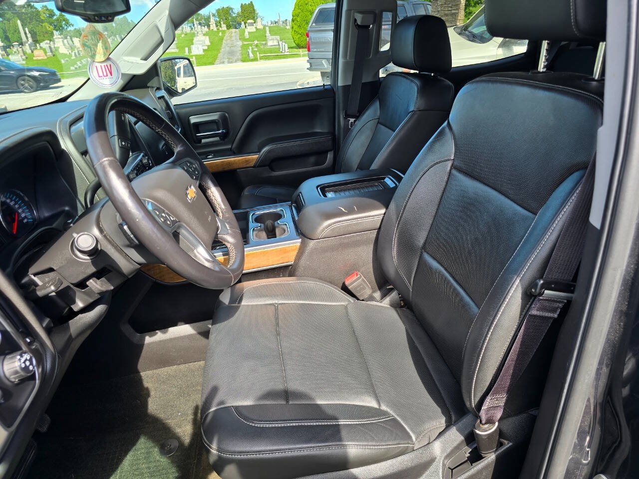 Used 2017 Chevrolet Silverado 1500 LTZ w/ LTZ Plus Package AWD/4WD image 11