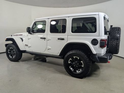 Used 2024 Jeep Wrangler Unlimited Rubicon AWD/4WD image 6