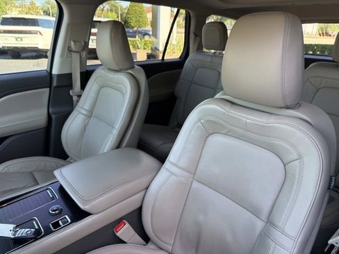Certified 2022 Lincoln Aviator Reserve w/ Elements Package Plus RWD image 14
