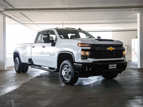 Used 2024 Chevrolet Silverado 3500 W/T w/ WT Convenience Package RWD image 1
