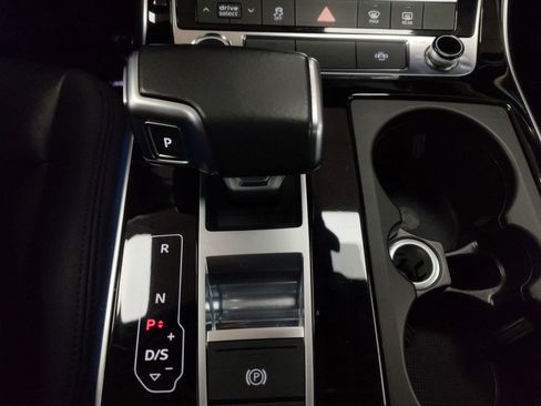 Used 2024 Audi Q7 3.0T Premium Plus image 14