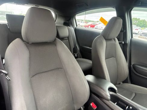 Used 2019 Honda HR-V Sport image 16