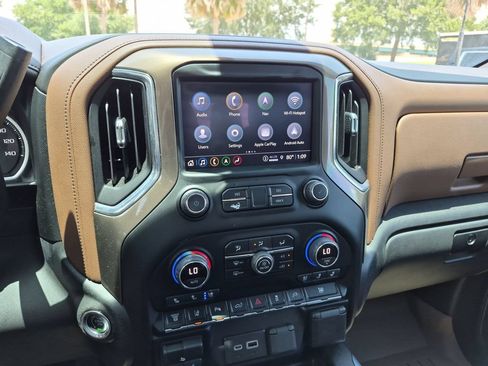 Used 2022 Chevrolet Silverado 3500 High Country AWD/4WD image 18