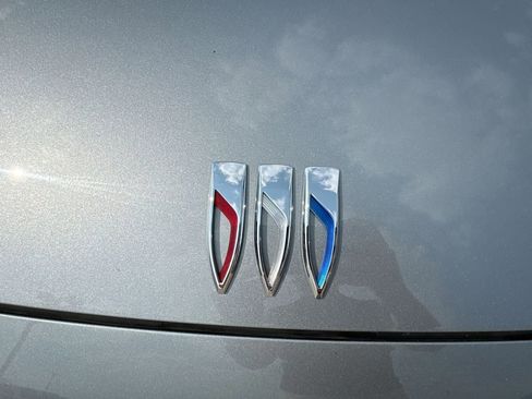 Certified 2024 Buick Envision Sport Touring image 30