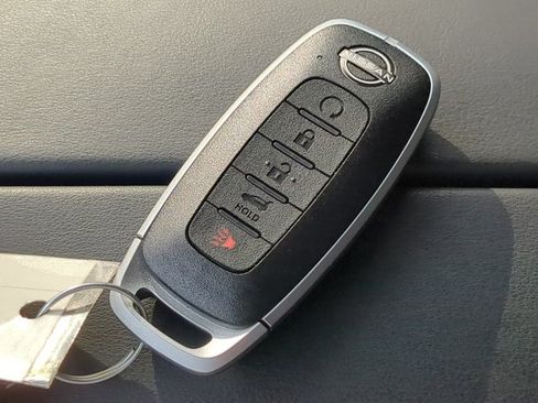 Certified 2026 Nissan Rogue SV FWD image 27