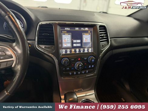 Used 2018 Jeep Grand Cherokee Altitude AWD/4WD image 17