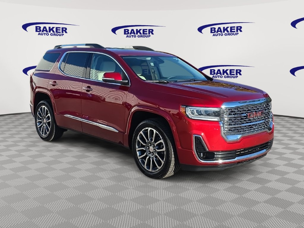 Used 2023 GMC Acadia Denali w/ Denali Ultimate Package AWD/4WD image 3