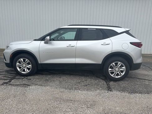 Used 2021 Chevrolet Blazer LT AWD/4WD image 2