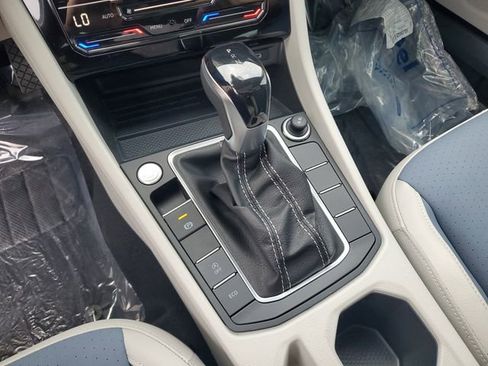 New 2026 Volkswagen Jetta SE FWD image 26