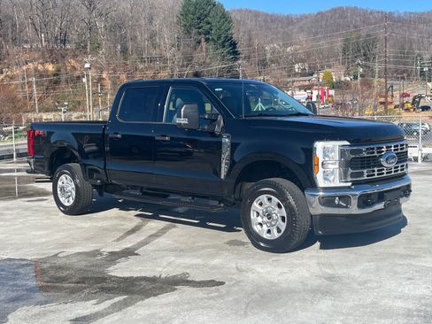 Used 2024 Ford F250 XLT w/ FX4 Off-Road Package image 1