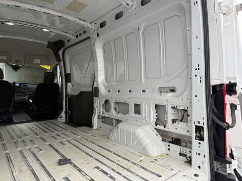 Used 2023 Ford Transit 250 Medium Roof AWD image 14
