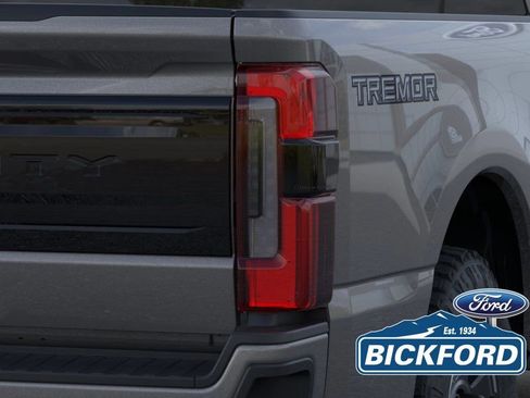 New 2026 Ford F350 Platinum w/ Tremor Off-Road Package AWD/4WD image 21