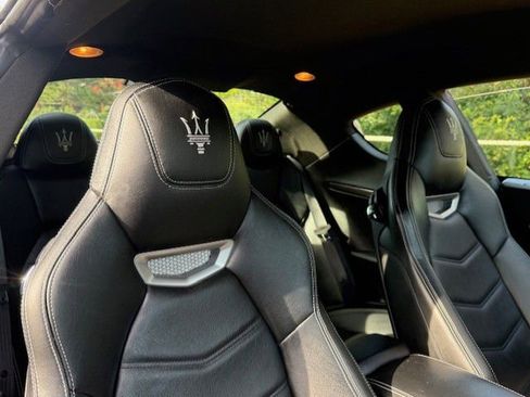 Used 2017 Maserati GranTurismo Sport image 27