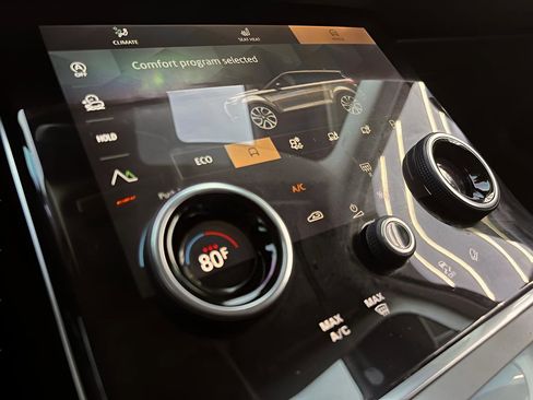 Used 2022 Land Rover Range Rover Evoque S image 55