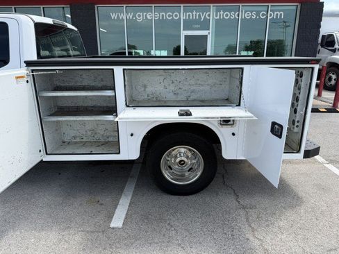 Used 2017 Ford F350 XL w/ Power Equipment Group RWD image 13