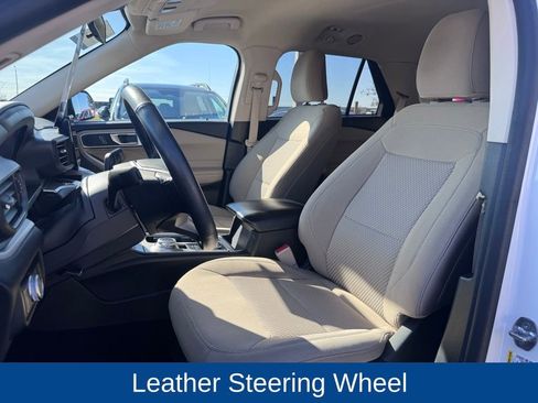 Certified 2023 Ford Explorer XLT image 10