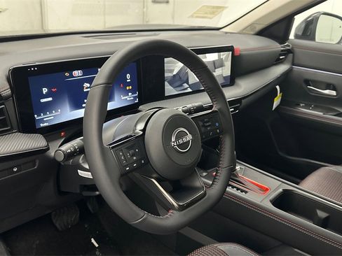 New 2026 Nissan Kicks SR w/ Cold Weather Package image 17