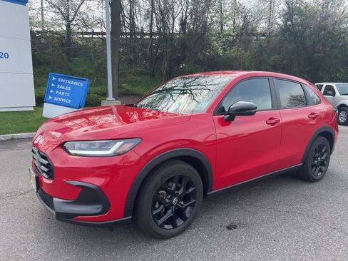 Used 2024 Honda HR-V Sport image 9