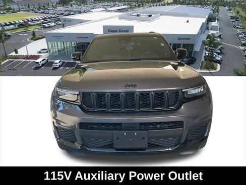 Certified 2023 Jeep Grand Cherokee L Laredo AWD/4WD image 13