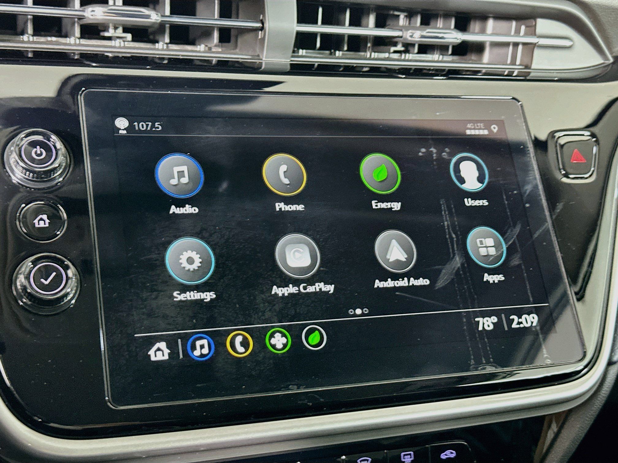 Used 2023 Chevrolet Bolt EUV Premier FWD image 21