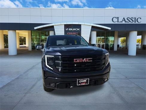 Used 2025 GMC Sierra 1500 Elevation w/ Preferred Package image 2