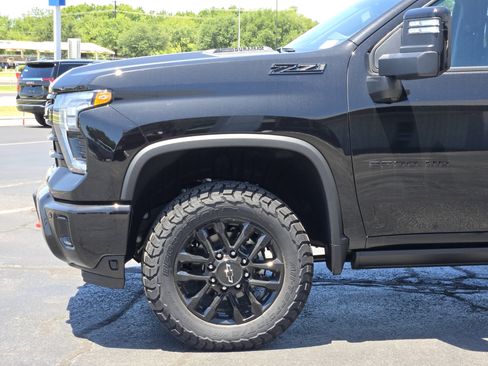 New 2025 Chevrolet Silverado 2500 LTZ w/ LTZ Plus Package image 5