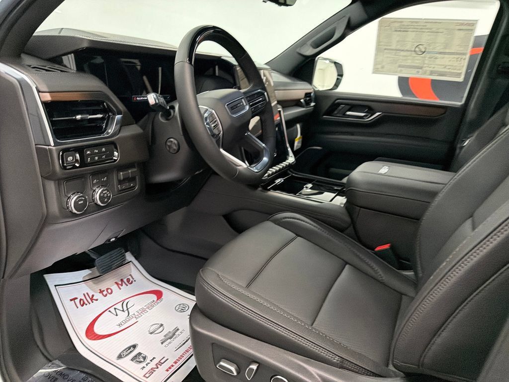 New 2026 GMC Yukon Denali w/ Advanced Technology Package RWD image 9