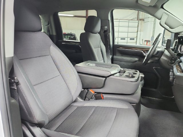 Used 2025 Chevrolet Silverado 2500 LT AWD/4WD image 37