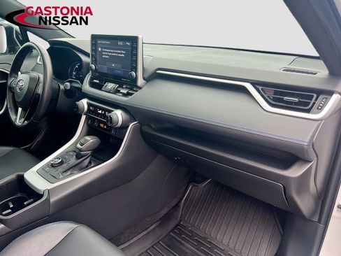 Used 2022 Toyota RAV4 XSE w/ XSE Grade Weather Package image 39