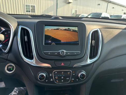 Used 2019 Chevrolet Equinox LT AWD/4WD image 18